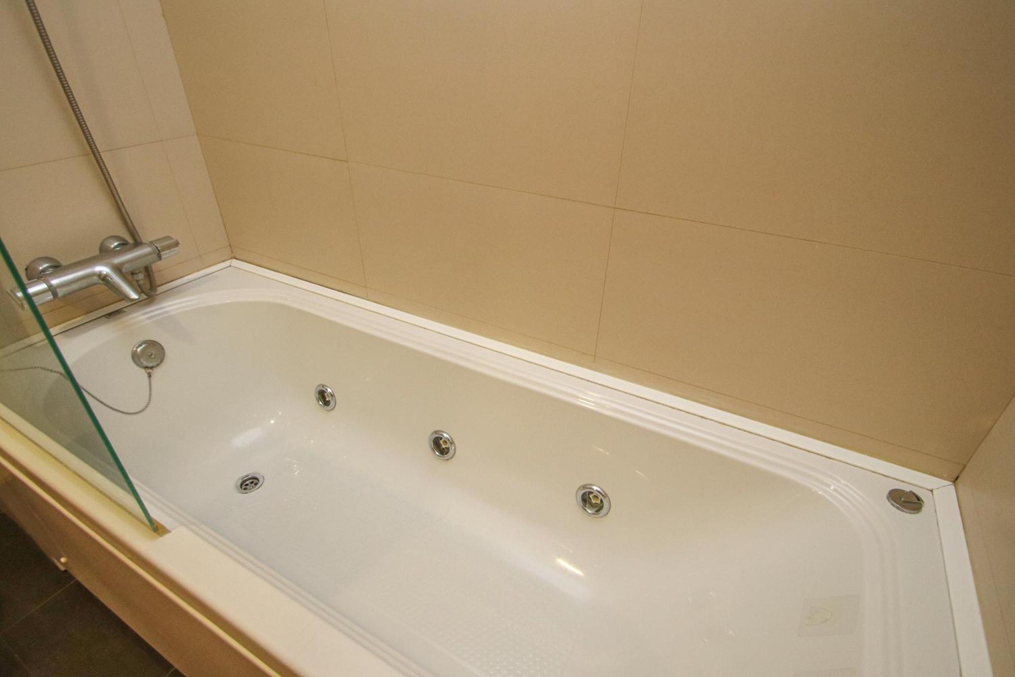 Luxury Apt In Plaza De Espana - Free Parking Sevilla Buitenkant foto